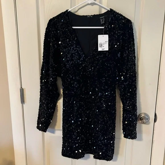 Dresses | Short Black Dress With Sequins | Poshmark
